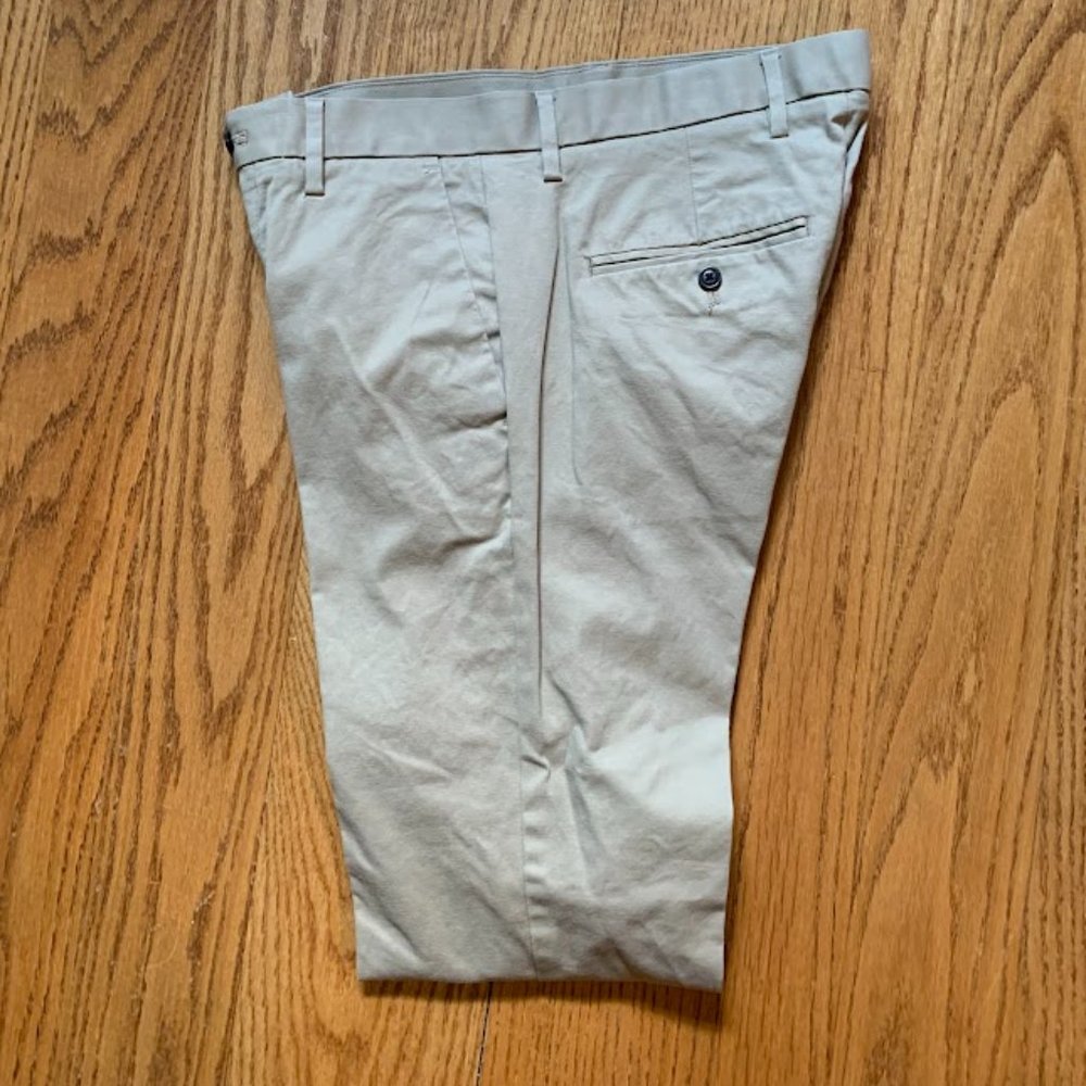 Men's GAP Modern Khakis in Straight Fit with GapFlex, Size 28X30